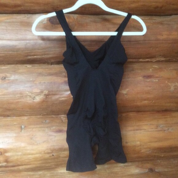 Yitty Black Nearly Naked Shapewear Mid Thigh Under Garment Bodysuit Size XL/XXL - Picture 2 of 3